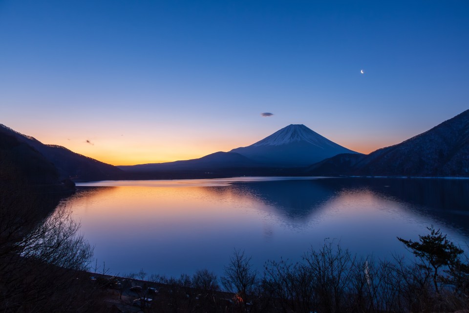 AdobeStock_740632301-960x640